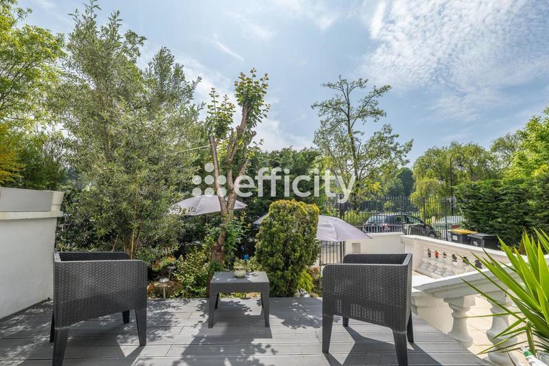 Maison - 179 m² - 6 pièces