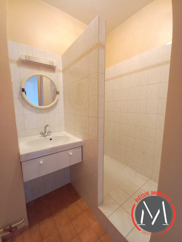 Appartement - 99 m² - 3 pièces