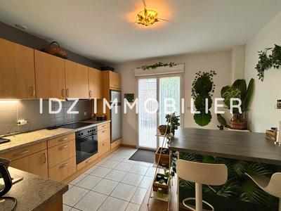 Maison - 87 m² - 5 pièces