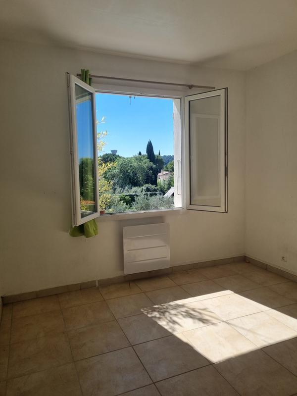 Appartement - 110 m² - 4 pièces