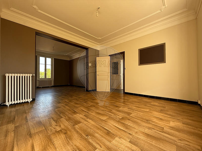 Maison - 105 m² - 6 pièces