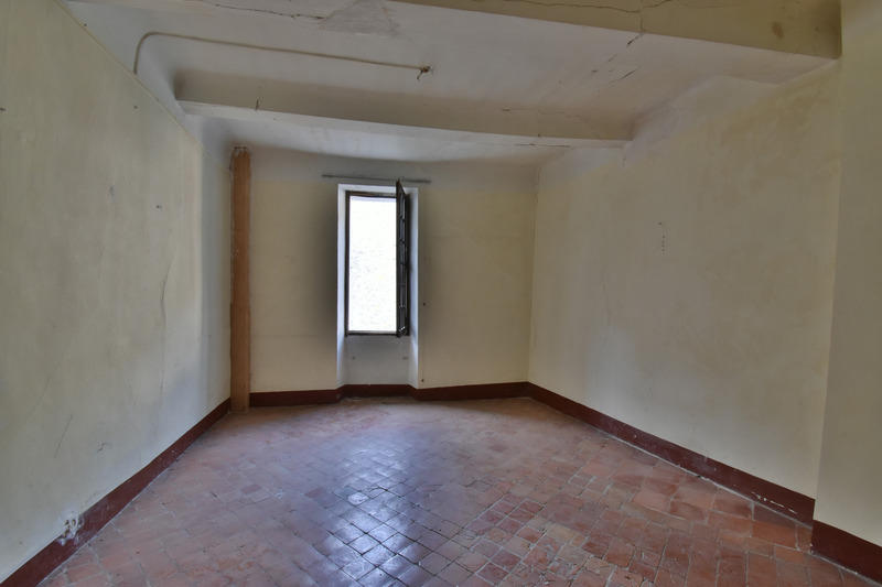 Maison de village - 250 m² - 8 pièces