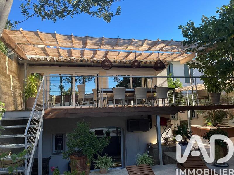 Maison de village - 300 m² - 8 pièces