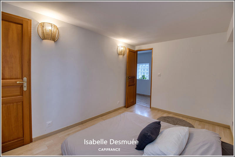 Maison - 98 m² - 5 pièces