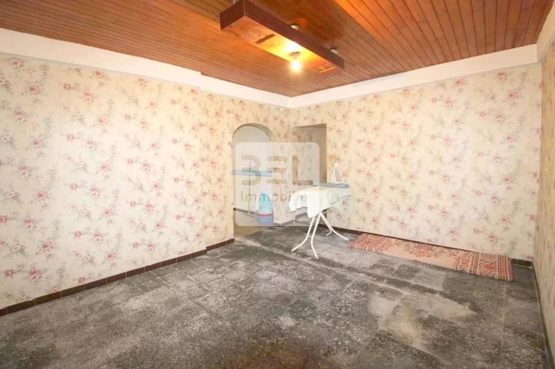 Immeuble - 222 m² - 6 pièces