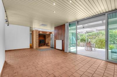 Maison - 233 m² - 9 pièces