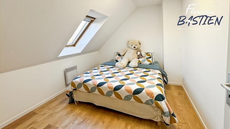 Maison - 165 m² - 9 pièces