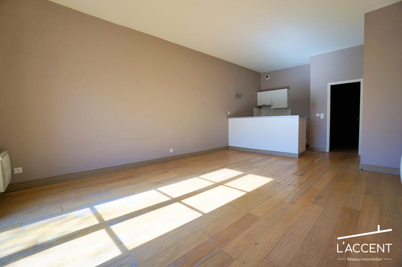 Appartement - 75 m² - 3 pièces