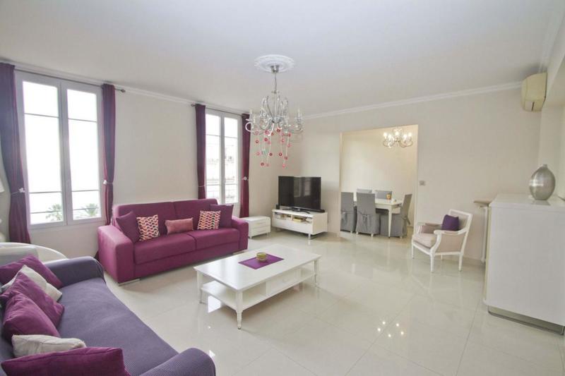 Appartement - 90 m² - 3 pièces