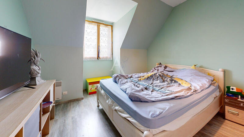 Maison - 107 m² - 6 pièces