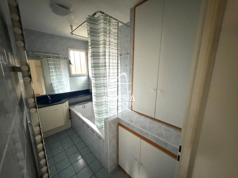 Maison - 104 m² - 4 pièces