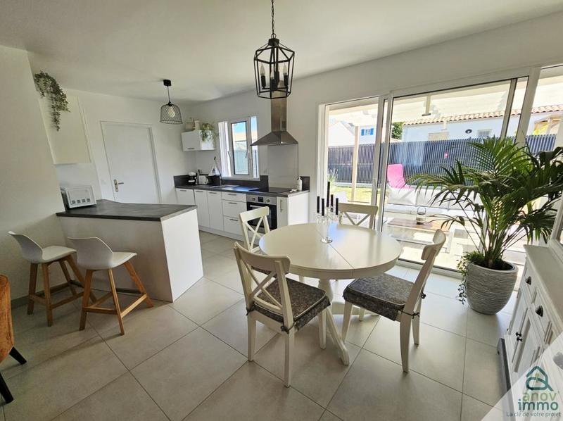 Maison - 92 m² - 4 pièces