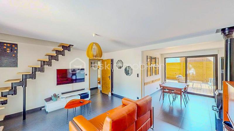 Maison - 140 m² - 7 pièces