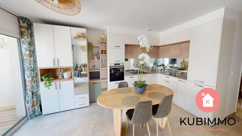 Maison - 158 m² - 4 pièces