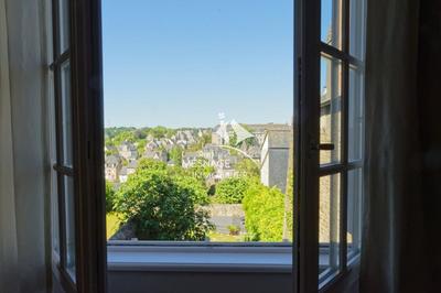 Maison - 236 m² - 8 pièces