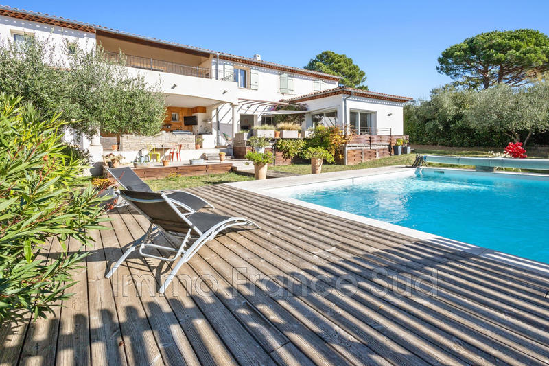 Maison chambre d'hôtes - 320 m² - 12 pièces