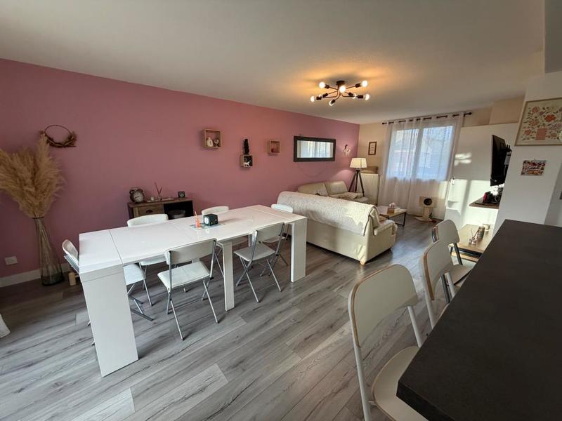 Maison - 91 m² - 4 pièces