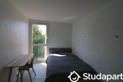 Chambre - 12 m² - 1 pièce