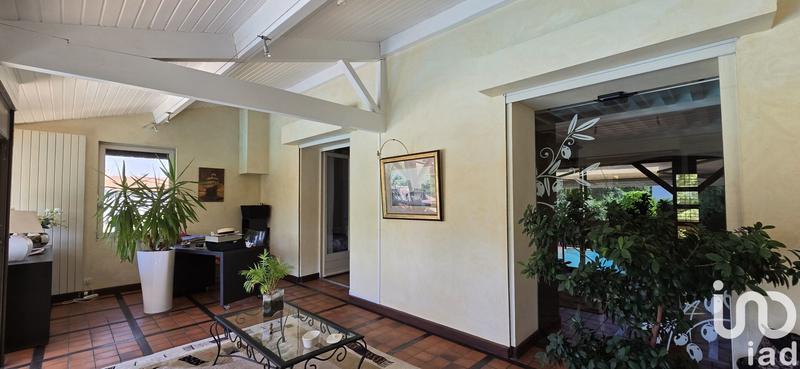 Maison - 235 m² - 7 pièces