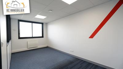 Bureau - 71 m²