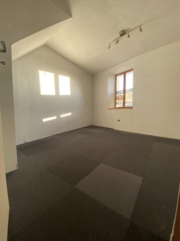 Maison - 60 m² - 4 pièces