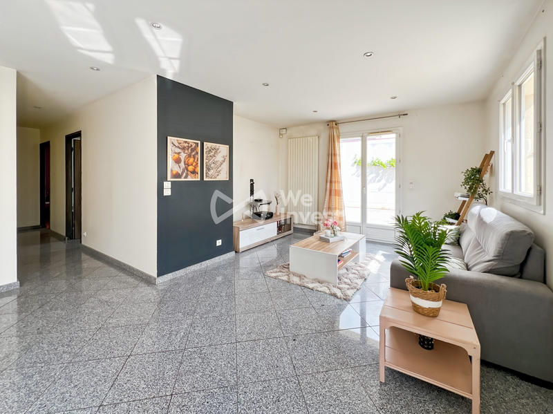 Maison - 180 m² - 6 pièces