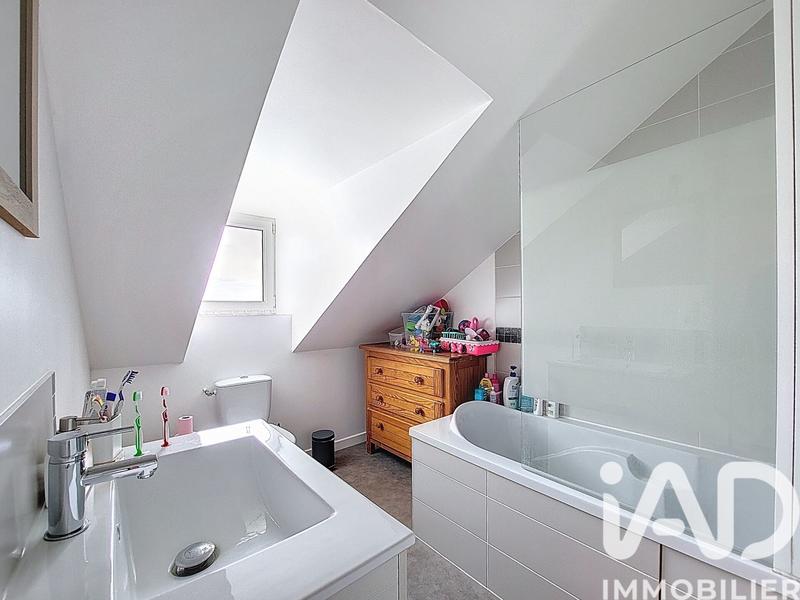 Maison - 137 m² - 5 pièces