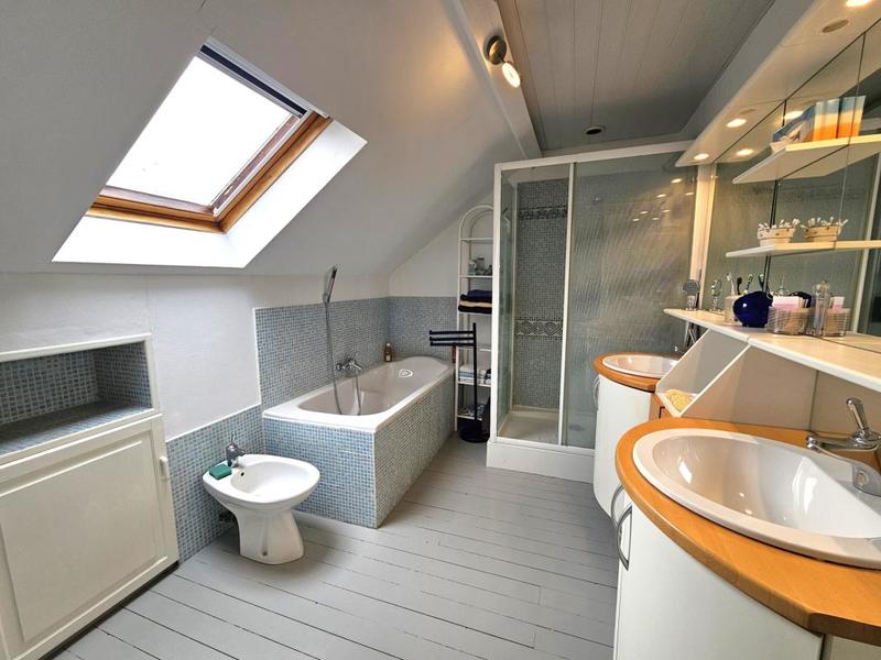 Maison de ville - 177 m² - 8 pièces