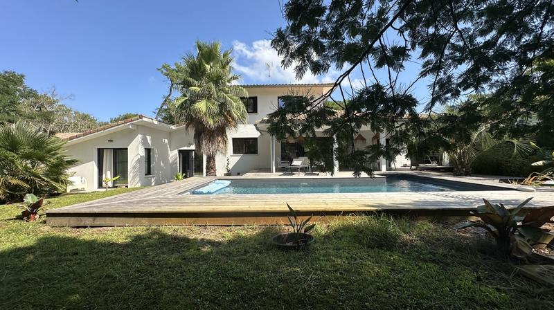 Maison d'architecte - 180 m² - 6 pièces