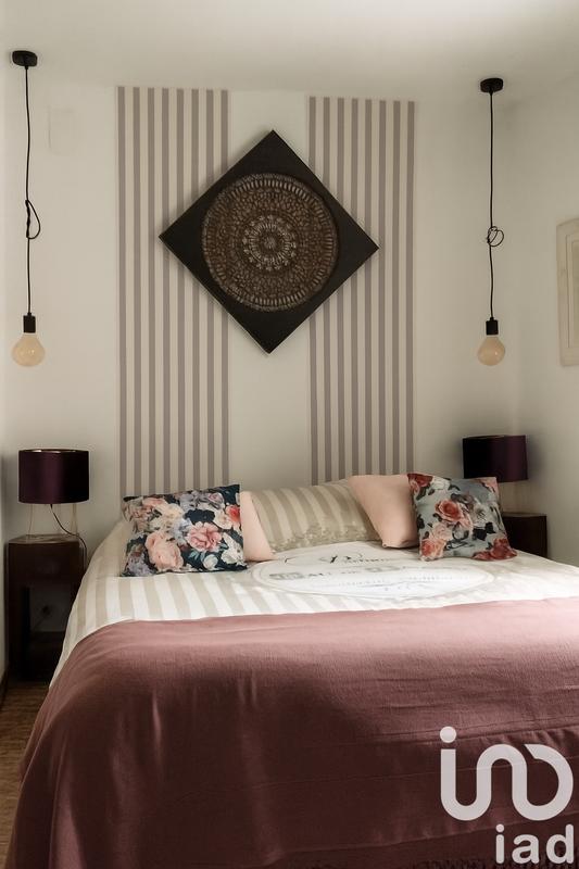 Maison - 197 m² - 9 pièces