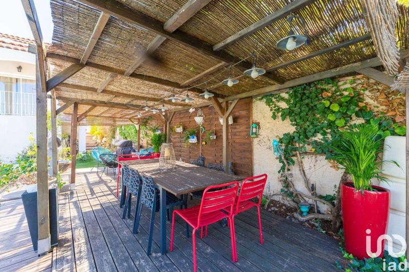 Maison - 174 m² - 6 pièces