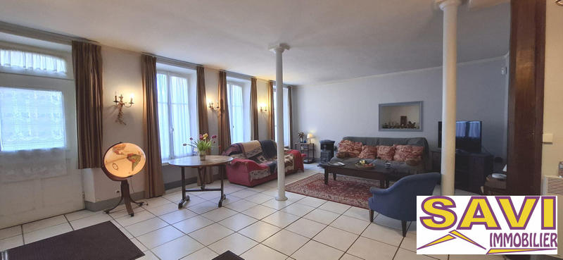 Maison ancienne - 233 m² - 12 pièces