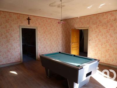 Maison - 205 m² - 9 pièces