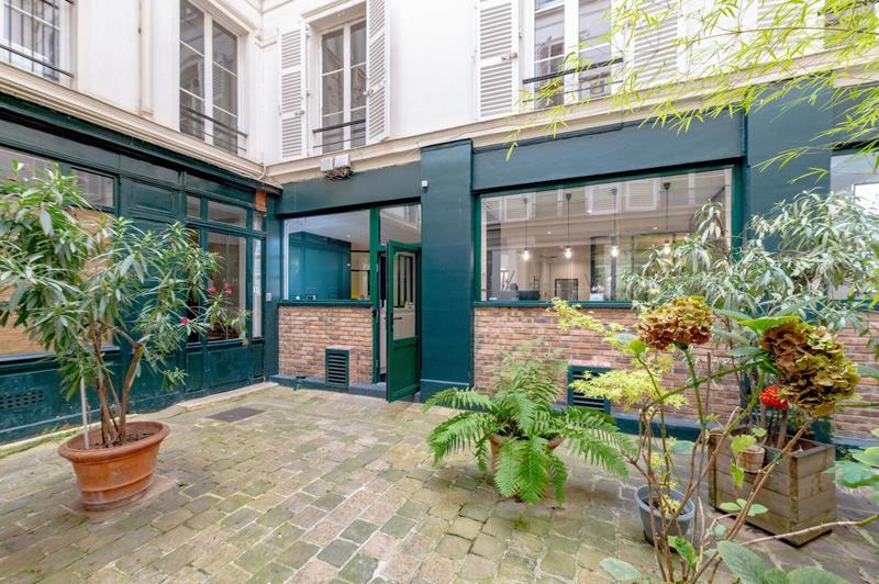 Bureau - 90 m² - 6 pièces