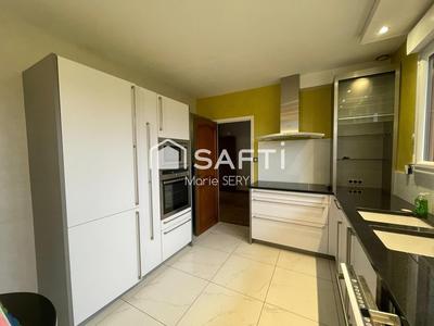 Maison - 152 m² - 5 pièces