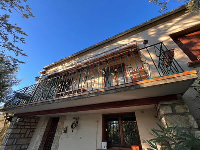 Maison - 148 m² - 8 pièces