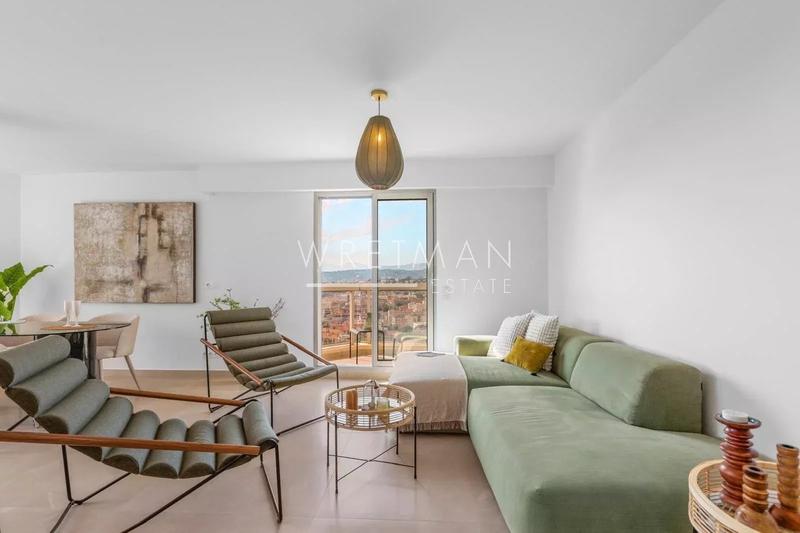 Appartement - 97 m² - 4 pièces