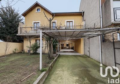 Maison - 143 m² - 9 pièces