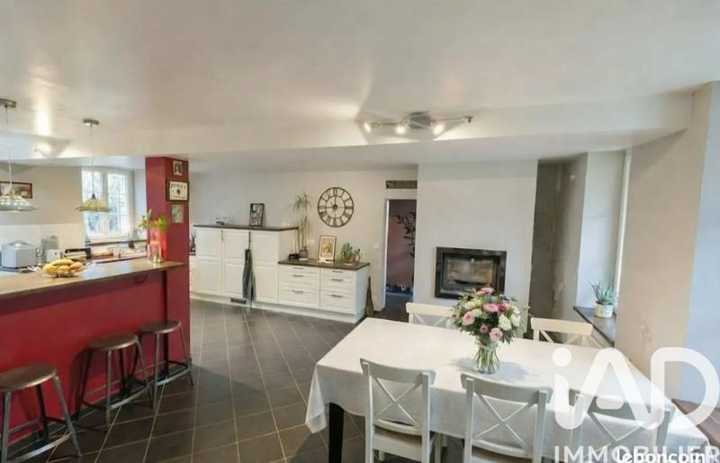 Maison - 336 m² - 12 pièces
