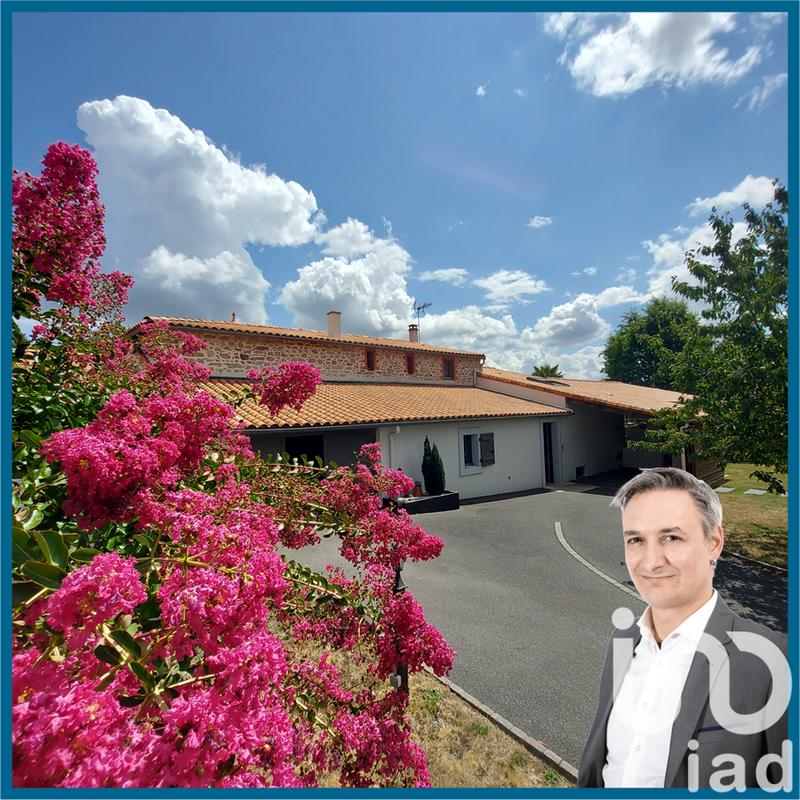 Maison - 166 m² - 8 pièces