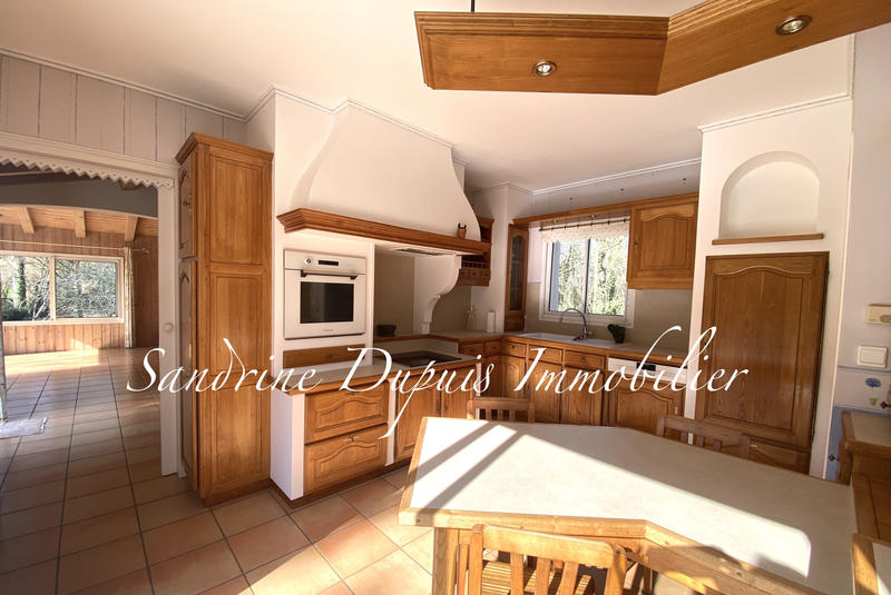 Maison - 155 m² - 6 pièces