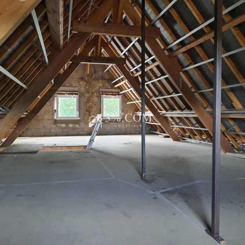 Maison - 160 m² - 2 pièces