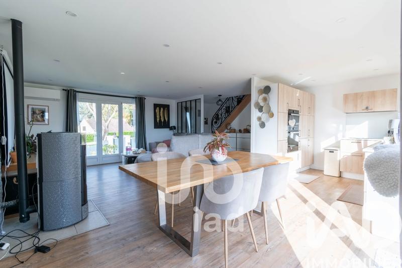 Maison - 139 m² - 6 pièces