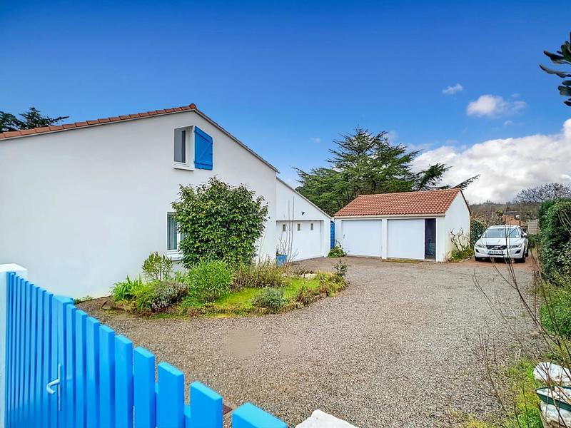 Maison - 160 m² - 7 pièces