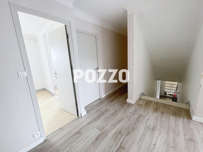 Maison - 342 m² - 18 pièces