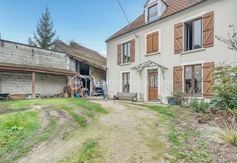 Maison - 136 m² - 7 pièces