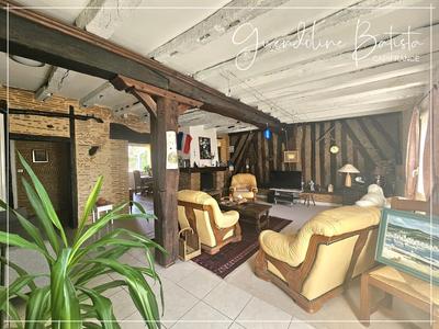 Maison - 215 m² - 6 pièces