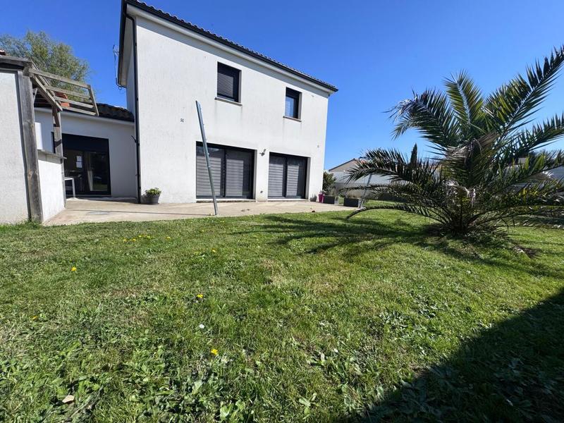 Maison - 160 m² - 6 pièces