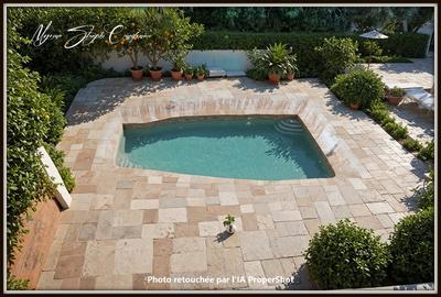 Maison - 218 m² - 8 pièces