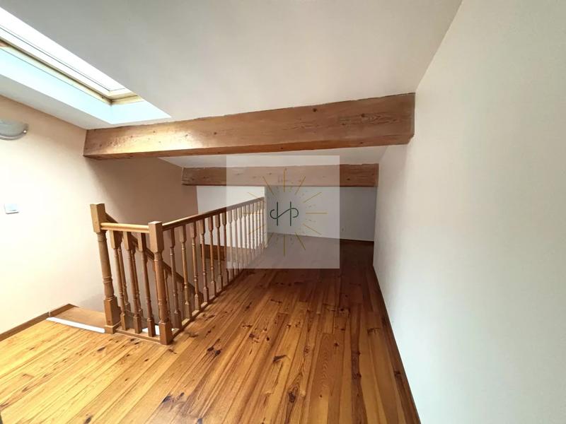 Maison - 176 m² - 10 pièces